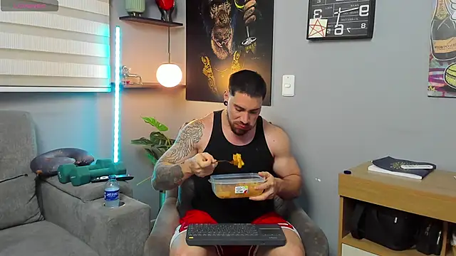 Giorgio-Leone online show from April 18, 2:24 am