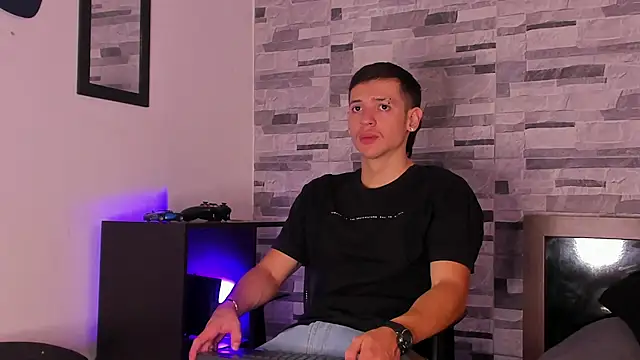 Snapshot of Dimitri_higth420 chatting on September 27, 4:27 pm Dimitri higth420 online show from September 27, 4:27 pm
