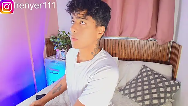 kiing azahell online show from April 11, 2:52 am