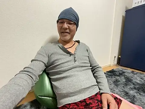 Grandpa29hijii online show from February 3, 1:51 pm