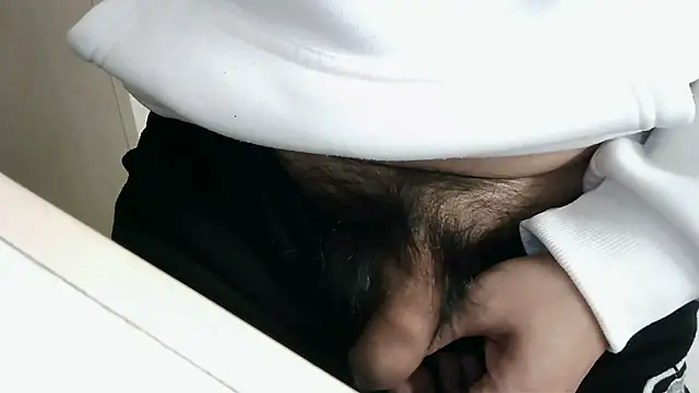 XiaoGuoGuo284512 online show from January 7, 10:04 pm