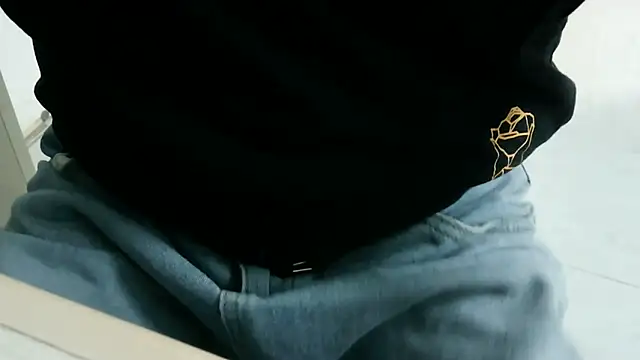 XiaoGuoGuo284512 online show from February 28, 2:10 am