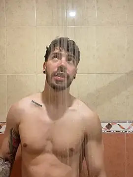 Guyinthemountain online show from April 30, 12:39 am