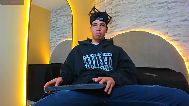 Benjamin More online show from September 19, 11:32 am