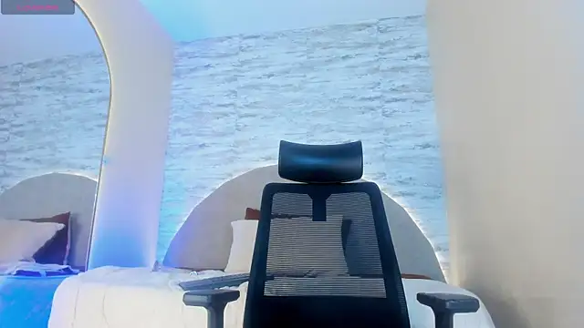 Benjamin More online show from January 27, 11:22 pm