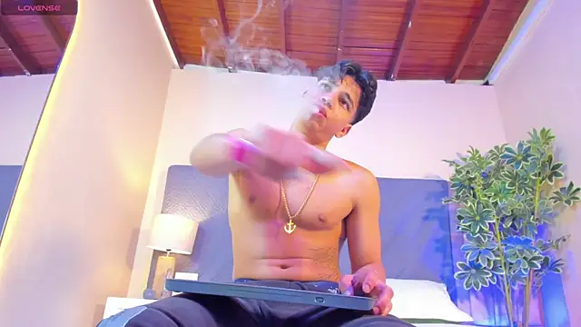 Benjamin More online show from February 12, 12:48 am