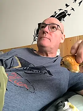 bogland33 online show from February 22, 2:07 pm