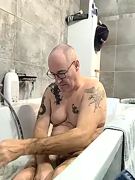 bogland33 online show from February 1, 12:47 pm