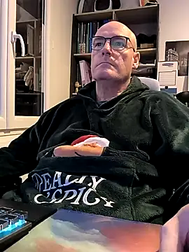 bogland33 online show from January 7, 5:53 pm