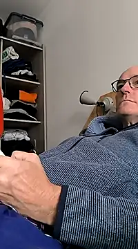 bogland33 online show from March 11, 10:51 am