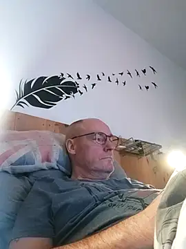 bogland33 online show from November 21, 8:08 pm