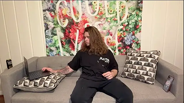 DaddydayDrinkzz online show from May 19, 3:24 am