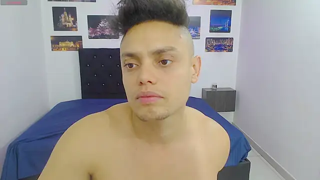 Booy Hott online show from December 9, 2:29 pm