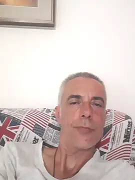 lombardodop73 online show from June 9, 8:54 pm