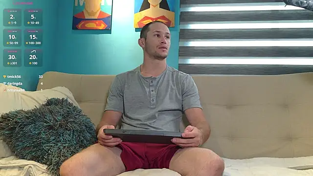 AxelFairchaild online show from October 7, 2:10 pm