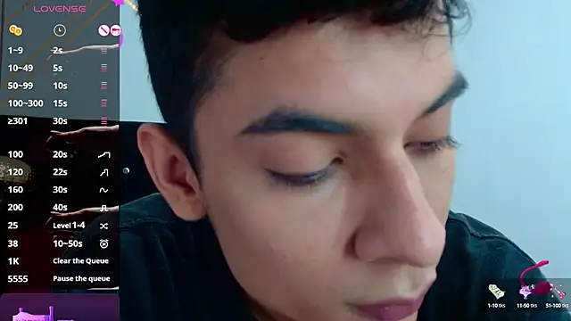 Snapshot of Oliver_king_sex chatting on March 3, 5:56 pm Oliver king sex online show from March 3, 5:56 pm