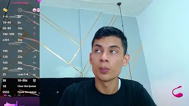 Snapshot of Oliver_king_sex chatting on February 24, 5:42 pm Oliver king sex online show from February 24, 5:42 pm