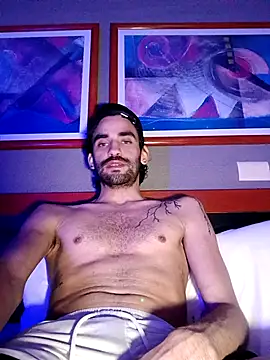 johngil0995 online show from October 5, 9:02 am