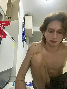 Deim  online show from April 14, 2:22 am