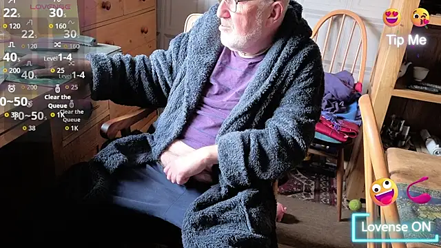 Adamdaddybear online show from September 27, 8:45 am