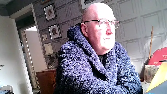 Adamdaddybear online show from March 10, 9:45 am