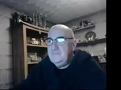 Adamdaddybear online show from December 20, 8:06 am