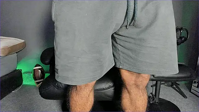 Brock hurn1 online show from March 4, 1:23 am