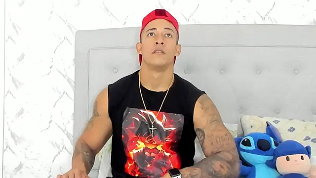 luigiferrara online show from January 4, 5:05 pm