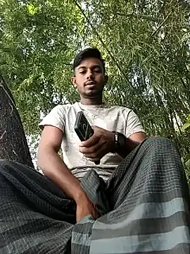 Snapshot of arafat_mia chatting on December 9, 5:18 am arafat mia online show from December 9, 5:18 am