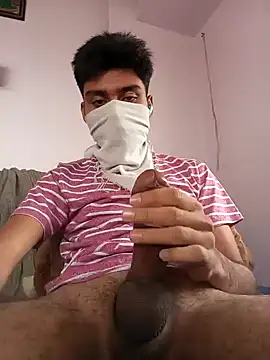 Snapshot of xxxgayroy12 chatting on December 20, 9:43 am xxxgayroy12 online show from December 20, 9:43 am