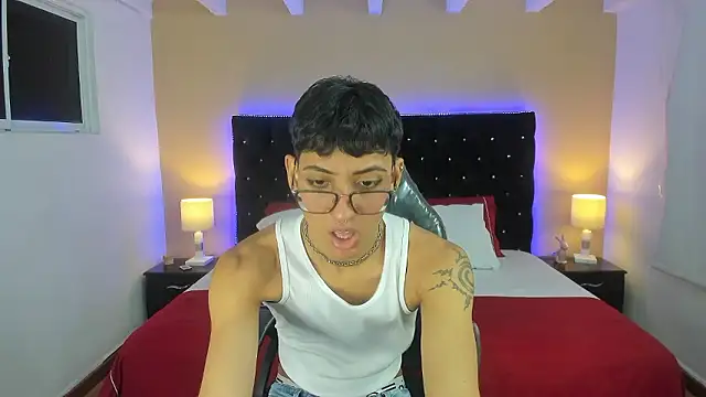 Dark hairy  online show from December 4, 2:31 am