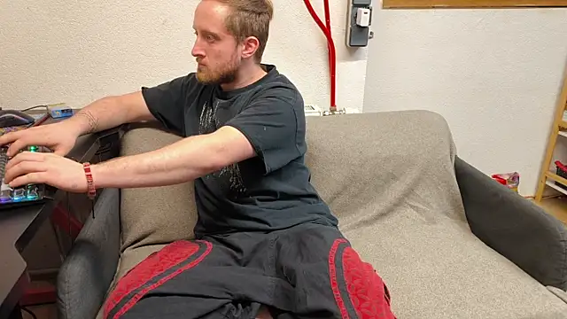 DrownMentallyyy online show from February 18, 9:53 pm