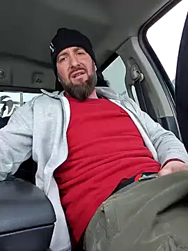 Beardedtattood online show from December 6, 3:33 pm