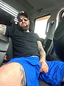 Beardedtattood online show from November 5, 3:47 pm