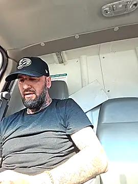 Beardedtattood online show from October 18, 3:50 pm