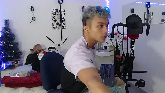 Leonard Price online show from January 11, 3:55 am