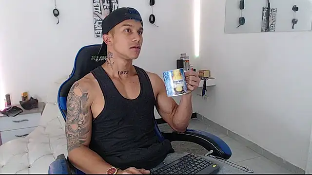 Leonard Price online show from March 23, 2:15 am