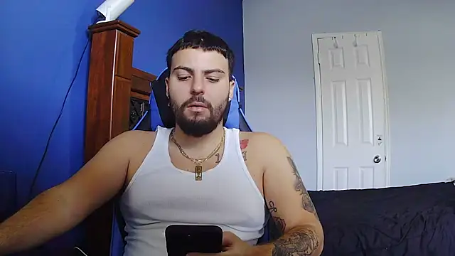 Snapshot of MasterKvn chatting on February 20, 4:36 pm MasterKvn online show from February 20, 4:36 pm