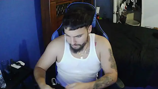 Snapshot of MasterKvn chatting on March 20, 6:19 am MasterKvn online show from March 20, 6:19 am