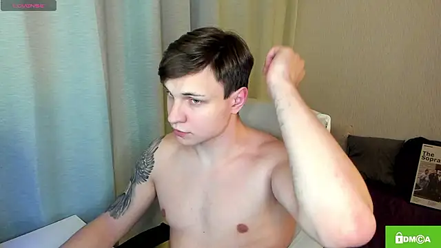 handsome guy01 online show from March 12, 5:09 pm