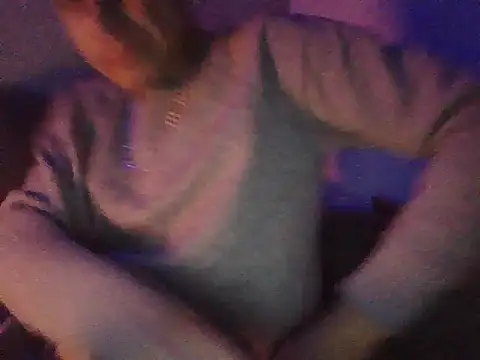 oiram27 online show from December 15, 7:05 am