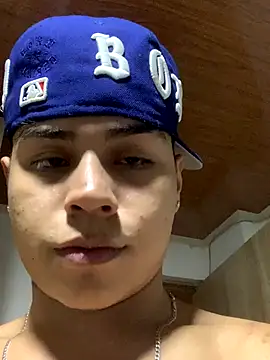 SantiagoReyesFtt online show from October 22, 5:11 am