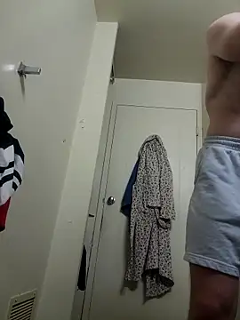 maccdaddy87 online show from June 20, 5:01 am