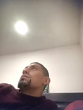 jeremiabello online show from March 25, 9:08 pm