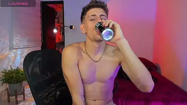 Jasperjoness online show from November 7, 5:44 am