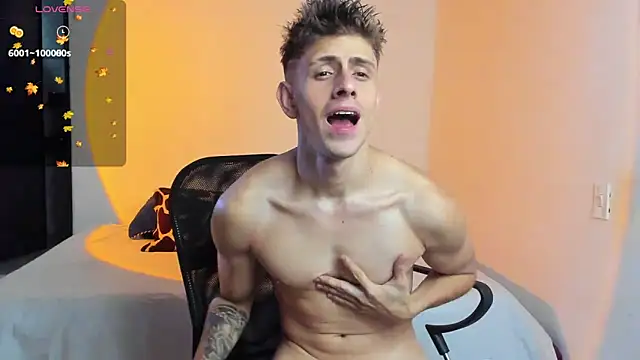 Jasperjoness online show from November 28, 9:38 pm