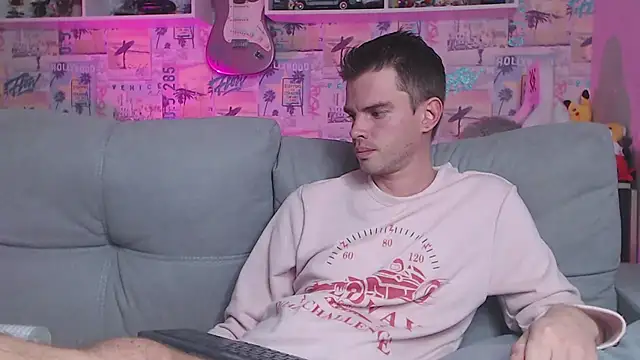 Mike Burn online show from December 3, 3:00 pm