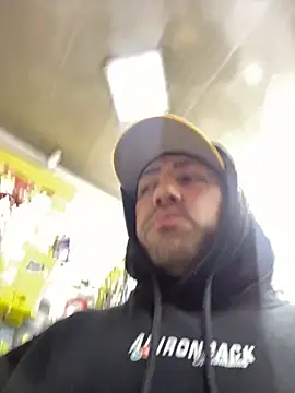 JuanZapata33 online show from November 19, 9:58 pm