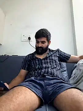 Snapshot of Fun_Guuy chatting on December 21, 4:25 pm Fun Guuy online show from December 21, 4:25 pm