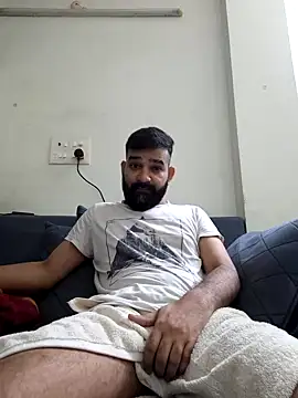 Snapshot of Fun_Guuy chatting on December 26, 9:47 pm Fun Guuy online show from December 26, 9:47 pm